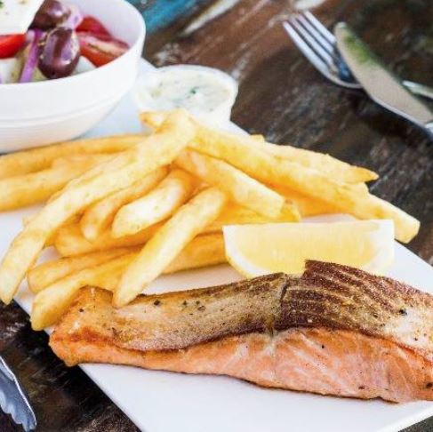 Grilled Tasmanian Salmon (TAS) and Chips